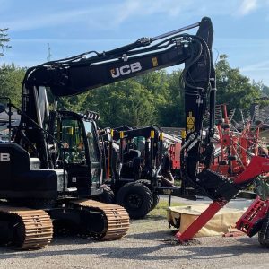 Wood thinner Nisula 555H + JCB 150X