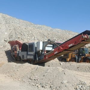 Concasseur mobile à mâchoires d’occasion Sandvik QJ341